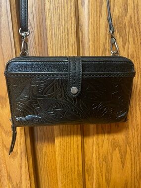 The Sak - Iris Smartphone Wallet, Black Leaf Embossed
